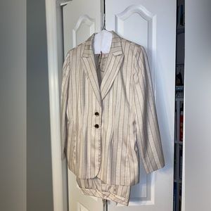Larry Levine Suit Size 8